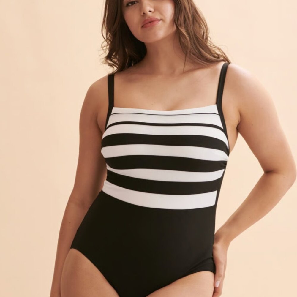 NWT FINZ Stripe Splice DD/E Cup One-piece Swimsuit 16